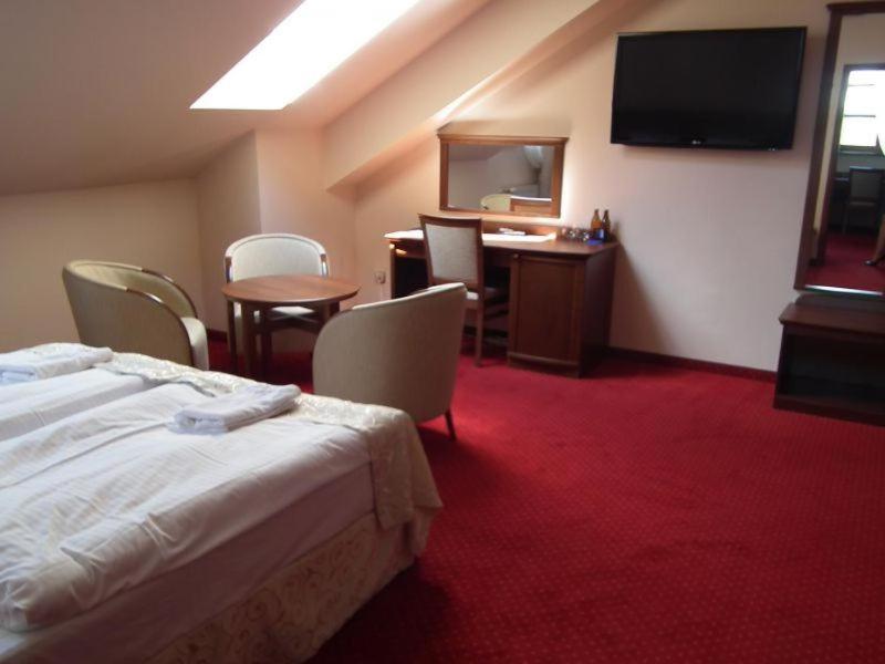 Hotel Rytwiany Eksteriør bilde