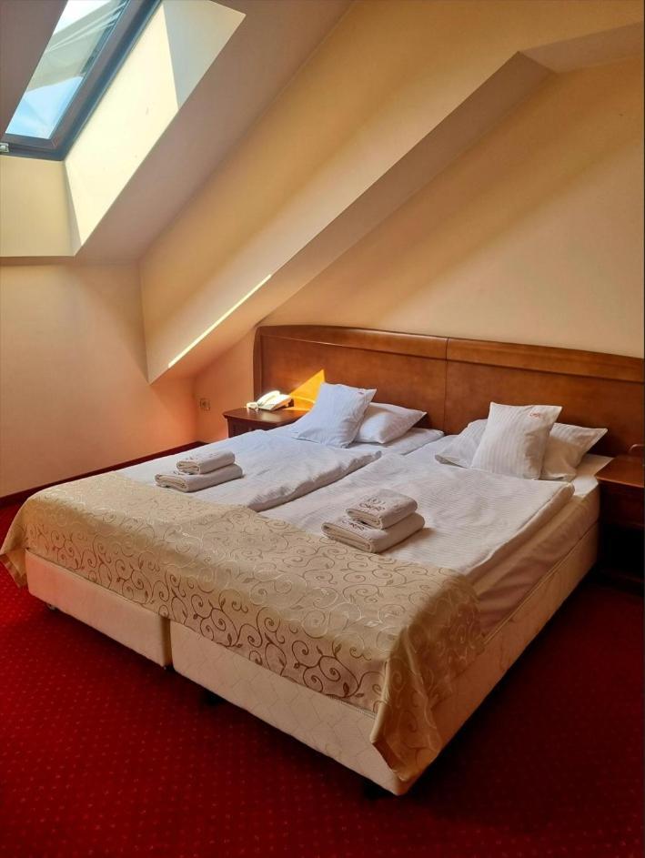 Hotel Rytwiany Eksteriør bilde