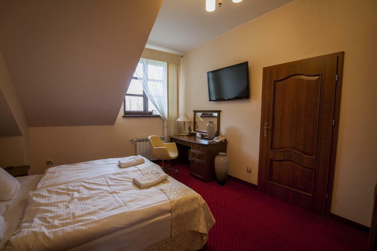 Hotel Rytwiany Eksteriør bilde